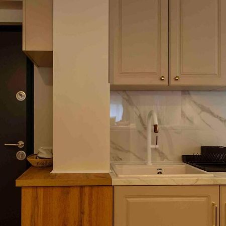 Apartamento Stunning Views 2Br Intercontinental Flat Bucarest Exterior foto