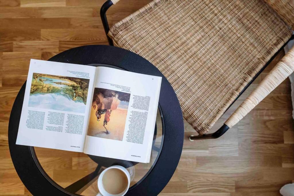 Apartamento Stunning Views 2Br Intercontinental Flat Bucarest Exterior foto
